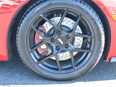 Used 2006 Chevrolet Corvette Coupe w/ Performance Package image 13