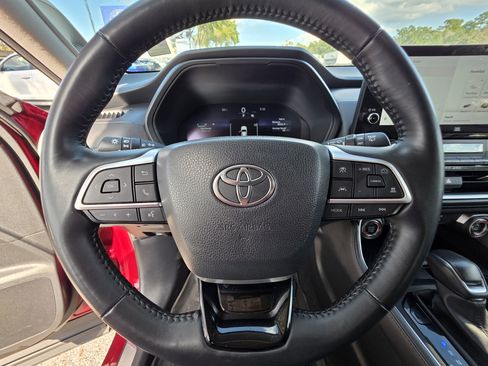 Used 2024 Toyota Grand Highlander Limited image 25