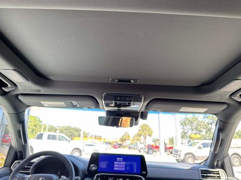 New 2025 Lexus LX 700h Overtrail image 18