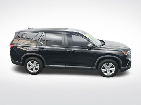 Used 2023 Honda Pilot LX image 24
