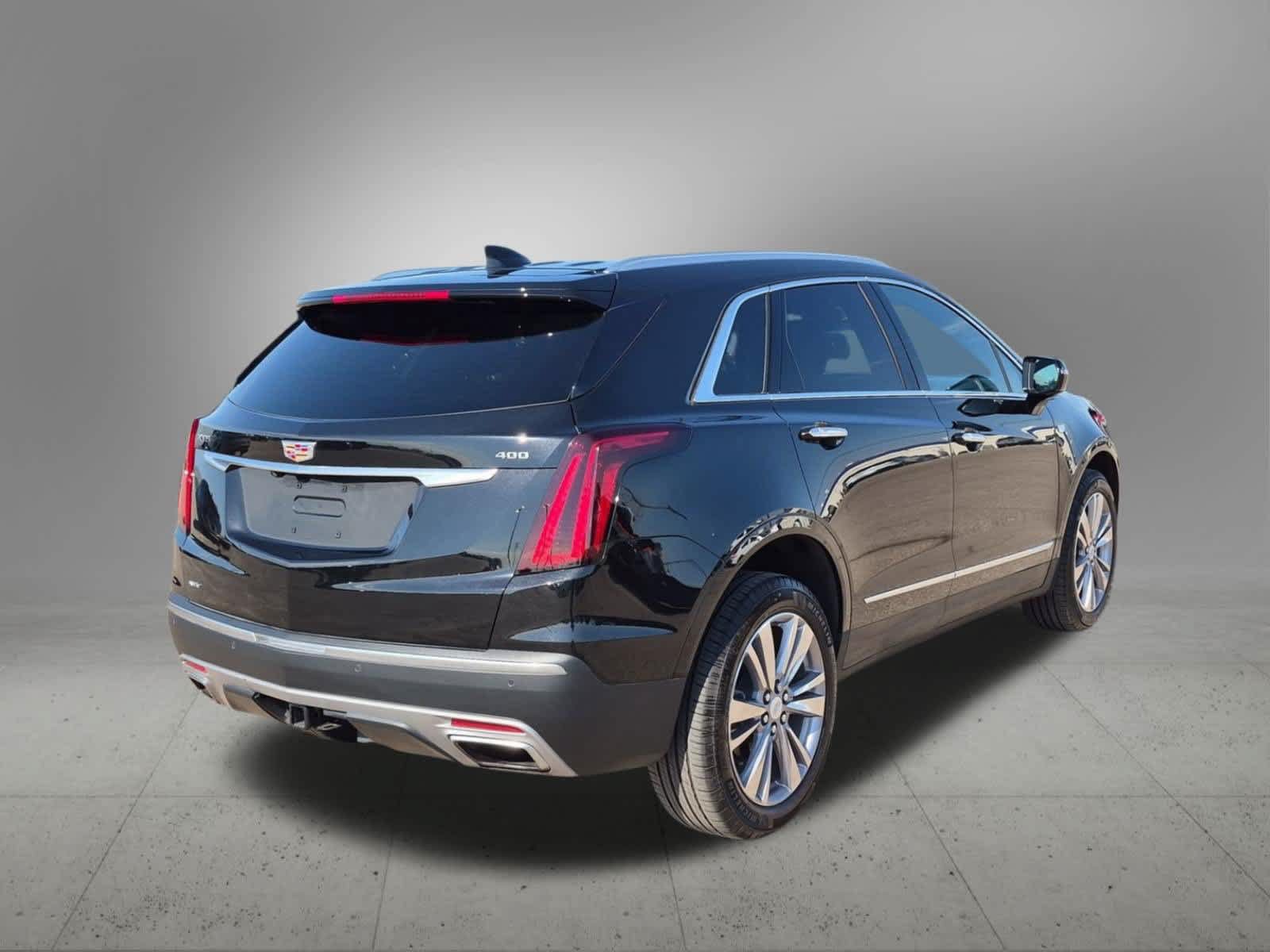 Used 2024 Cadillac XT5 Premium Luxury w/ LPO, Floor Liner Package AWD/4WD image 6