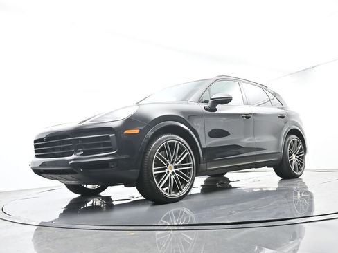 Certified 2021 Porsche Cayenne S AWD/4WD image 45