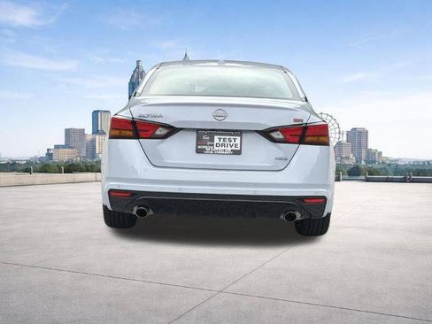 Certified 2025 Nissan Altima 2.5 SR w/ SR Premium Package AWD/4WD image 23