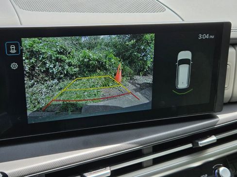 Used 2026 Hyundai Santa Fe SEL FWD image 25