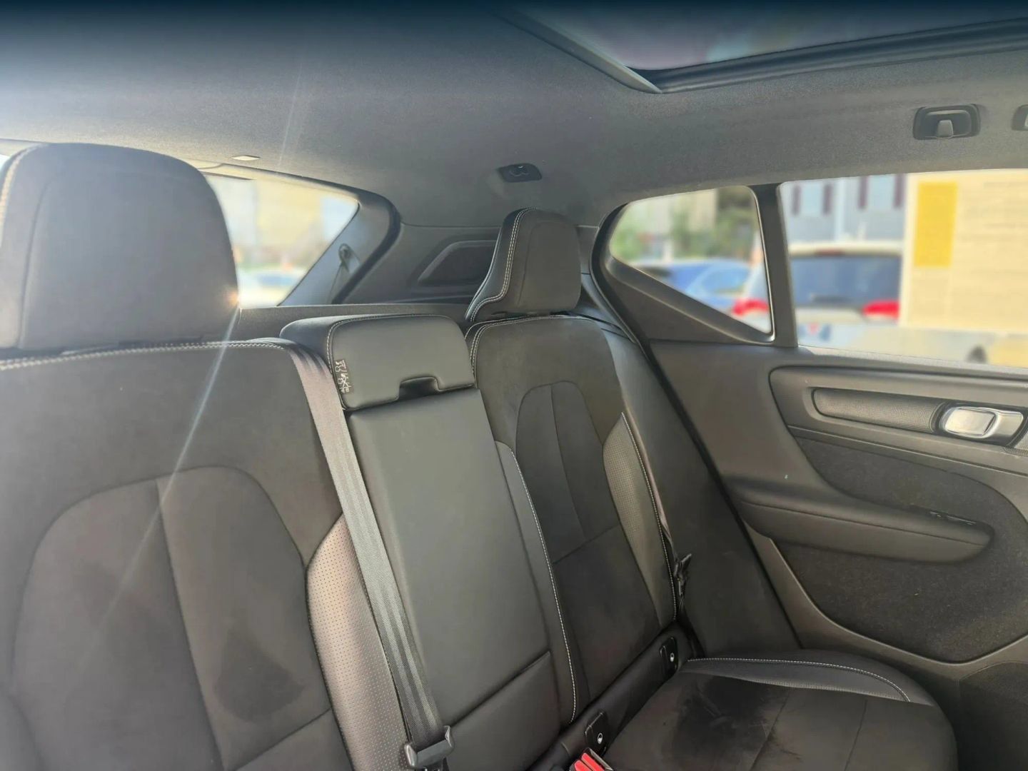 Used 2019 Volvo XC40 T5 R-Design AWD/4WD image 36