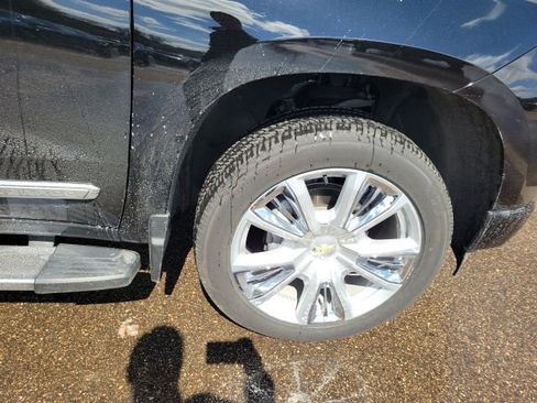 Used 2024 Chevrolet Silverado 1500 High Country w/ High Country Premium Package image 36