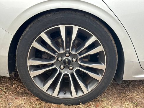 Used 2018 Lincoln Continental Reserve AWD/4WD image 18