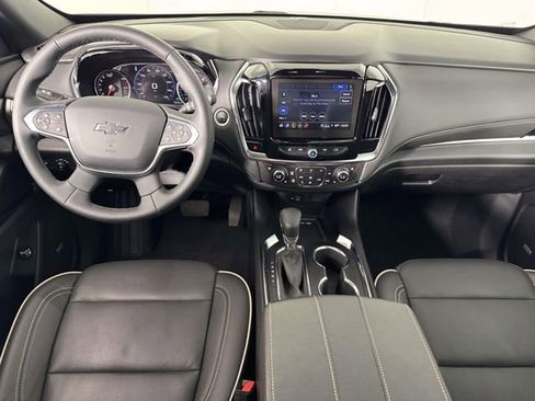 Used 2024 Chevrolet Traverse Premier w/ Redline Edition AWD/4WD image 5