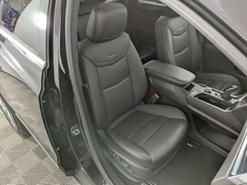 Certified 2022 Cadillac XT5 Premium Luxury image 33