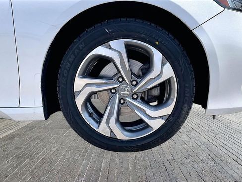 Used 2020 Honda Accord EX image 8