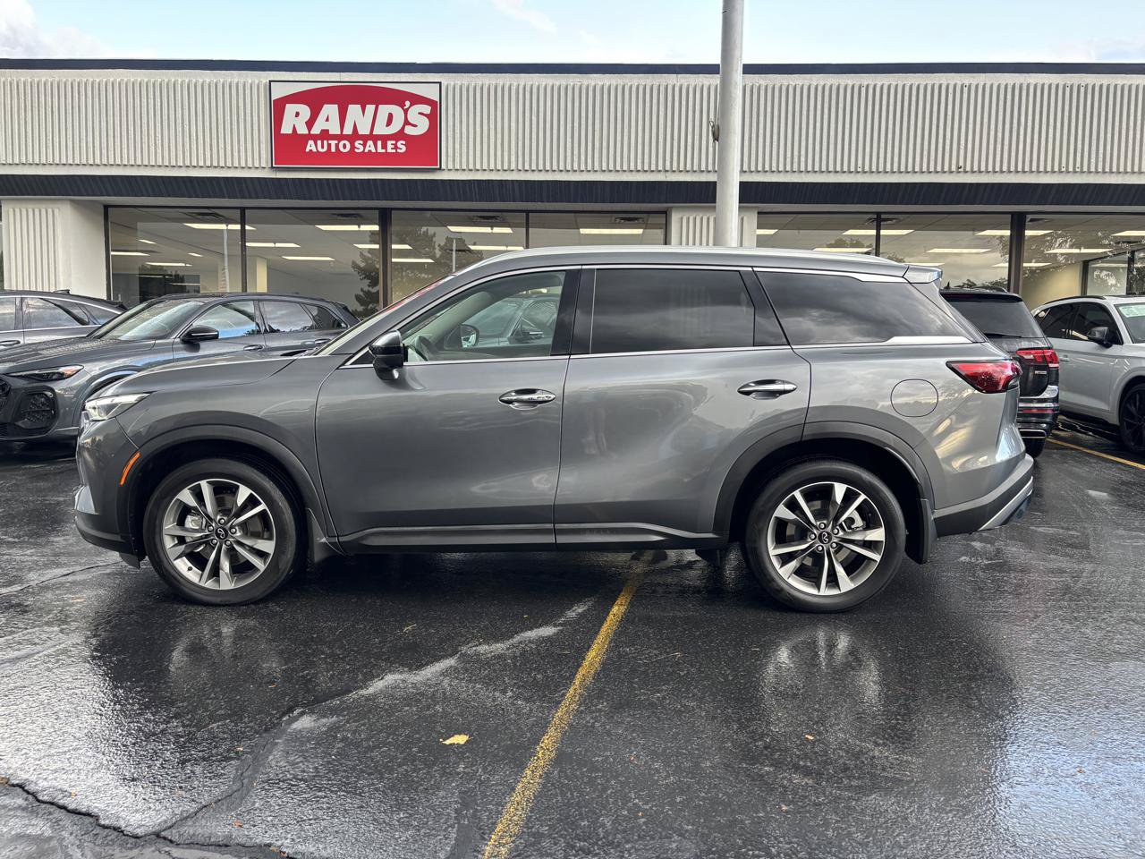 Used 2025 INFINITI QX60 Luxe AWD/4WD image 18