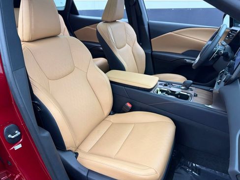 Used 2025 Lexus RX 350 w/ Convenience Package AWD/4WD image 28