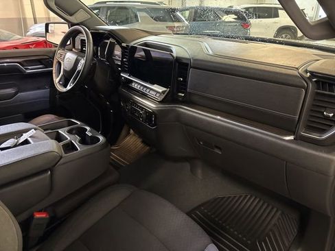 Used 2024 Chevrolet Silverado 1500 LT image 29
