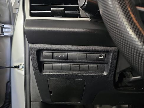 Used 2023 Mitsubishi Outlander SE AWD/4WD image 20