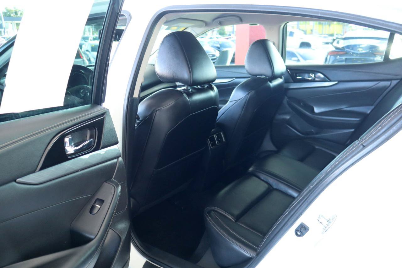 Used 2017 Nissan Maxima 3.5 SV FWD image 30