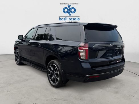 Used 2021 Chevrolet Suburban RST w/ Rear Media and Nav Package AWD/4WD image 4