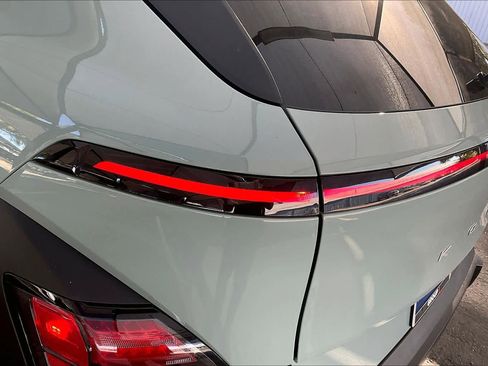 Certified 2025 Hyundai Kona SEL image 28