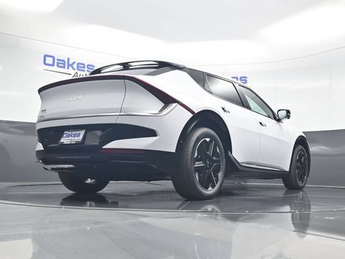 New 2026 Kia EV6 Wind AWD/4WD image 44