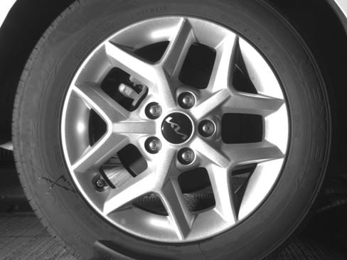 Used 2025 Kia Soul LX w/ LX Technology Package FWD image 15