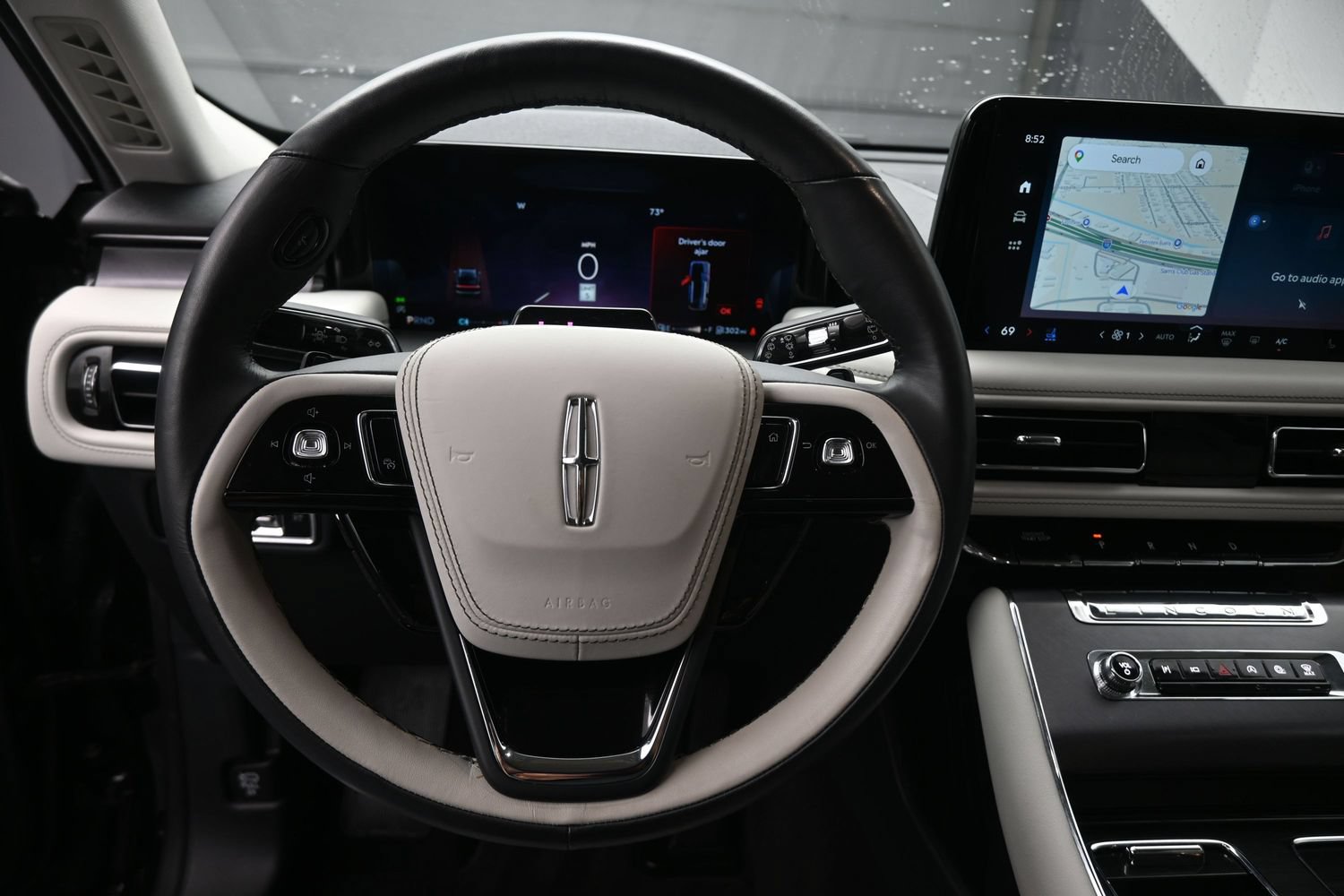 Used 2025 Lincoln Aviator 2WD image 7