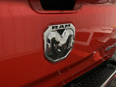 Used 2019 RAM 1500 Laramie image 18