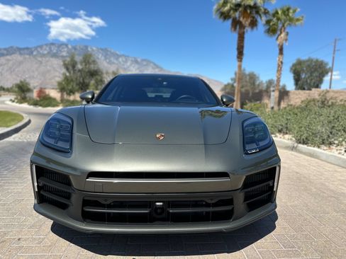 Used 2025 Porsche Panamera 4 AWD/4WD image 8