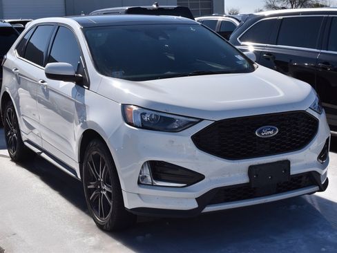 Used 2022 Ford Edge ST-Line image 4