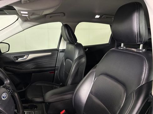 Used 2022 Ford Escape SEL FWD image 18