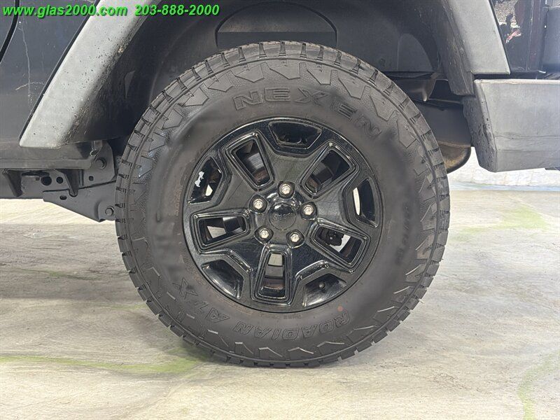 Used 2016 Jeep Wrangler Sport AWD/4WD image 10
