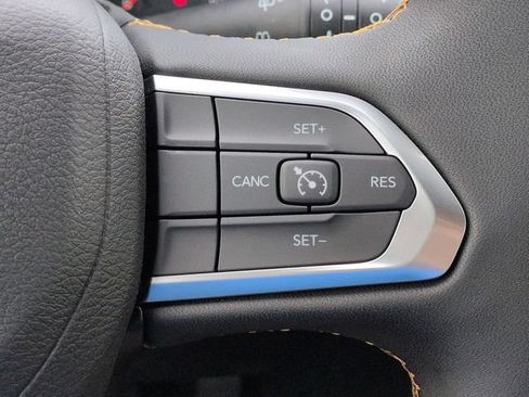 New 2026 Jeep Compass Latitude AWD/4WD image 25