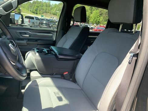 Used 2022 RAM 1500 Big Horn RWD image 16