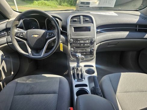 Used 2015 Chevrolet Malibu LS w/ Protection Package FWD image 10