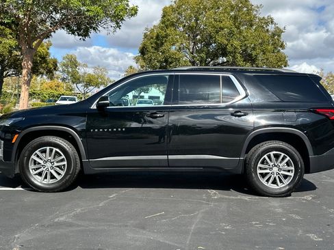 Used 2023 Chevrolet Traverse LT image 7