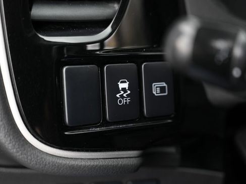 Used 2016 Mitsubishi Outlander SE AWD/4WD image 49