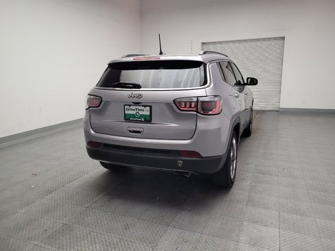 Used 2019 Jeep Compass Limited FWD image 7