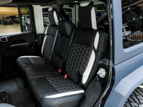 Used 2025 Jeep Wrangler Unlimited Rubicon 392 image 66