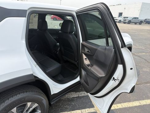 New 2027 Chevrolet Equinox LT w/ Convenience Package II AWD/4WD image 28