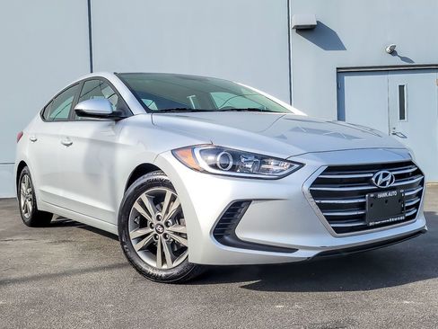 Used 2018 Hyundai Elantra SEL image 1