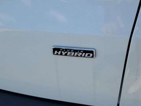 New 2026 Ford Escape PHEV image 6