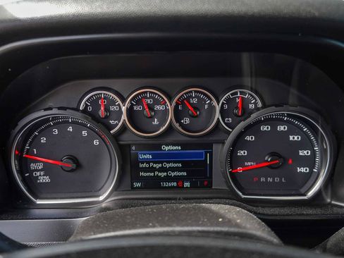 Used 2021 Chevrolet Silverado 1500 LT w/ Z71 Off-Road Package AWD/4WD image 25