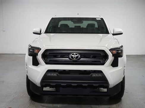 New 2026 Toyota Tacoma SR5 image 2