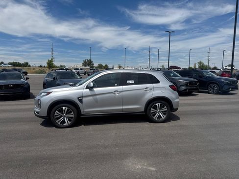 Used 2025 Mitsubishi Outlander Sport ES AWD/4WD image 4