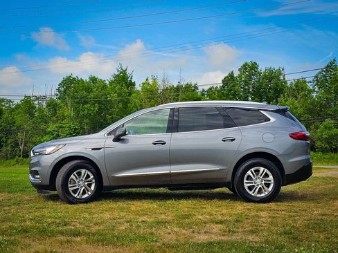 Used 2019 Buick Enclave Essence w/ LPO, Cargo Package AWD/4WD image 6