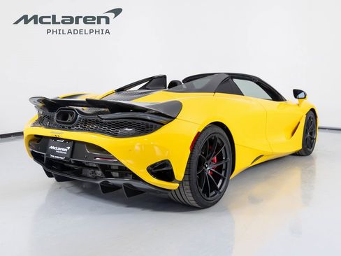 New 2024 McLaren 750S Spider image 6