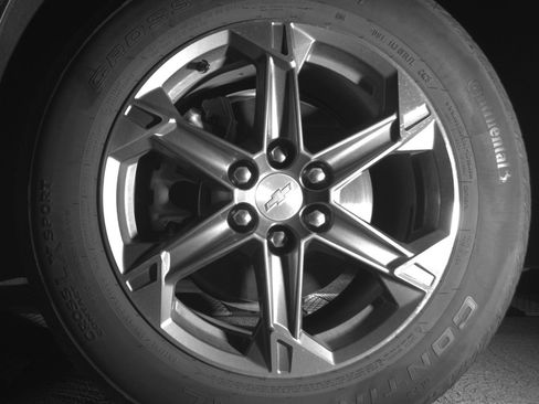 Used 2025 Chevrolet Blazer LT FWD image 12