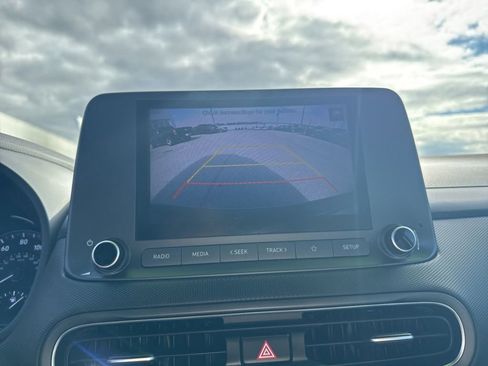 Used 2022 Hyundai Kona SEL image 20