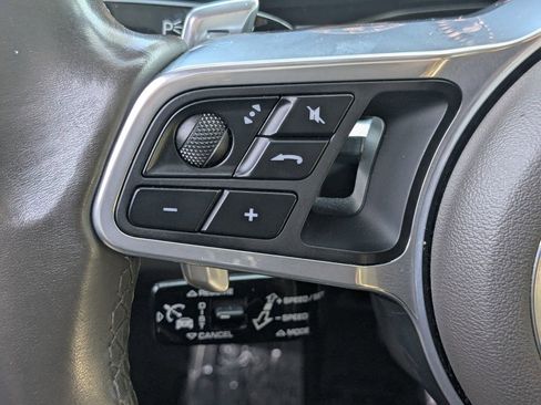 Used 2018 Porsche Panamera 4S image 12