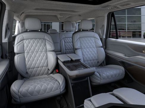 New 2025 Lincoln Navigator L Black Label image 11