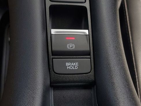 Used 2025 Honda HR-V EX-L image 31