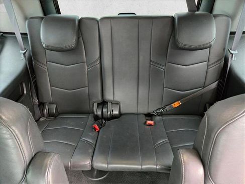Used 2019 Cadillac Escalade Luxury AWD/4WD image 21